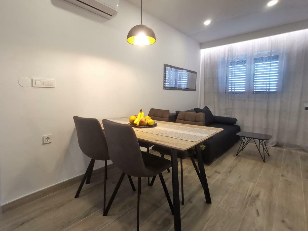 Apartma Tonkita With Jacuzzi *