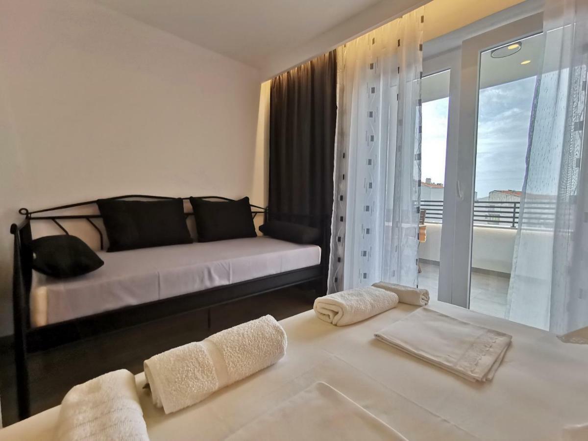 Tonkita With Jacuzzi Apartma Makarska