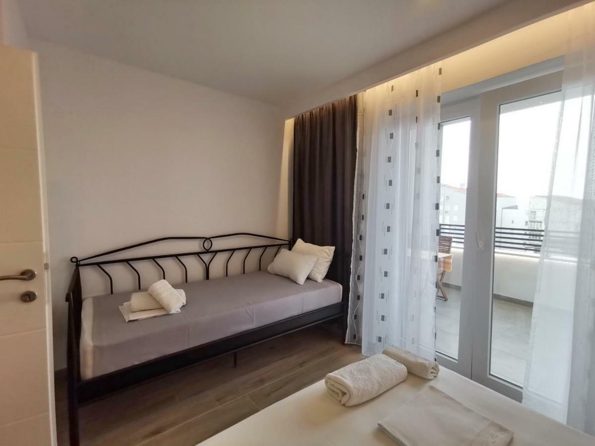 Apartma Tonkita With Jacuzzi