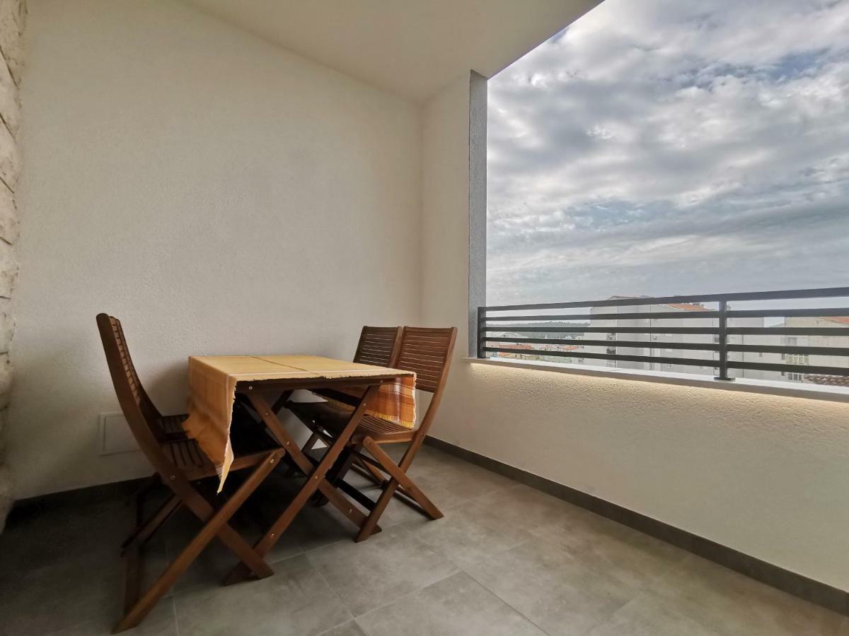 Tonkita With Jacuzzi Apartma