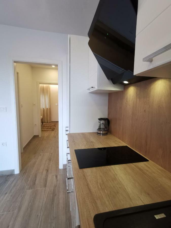 Tonkita With Jacuzzi Apartma