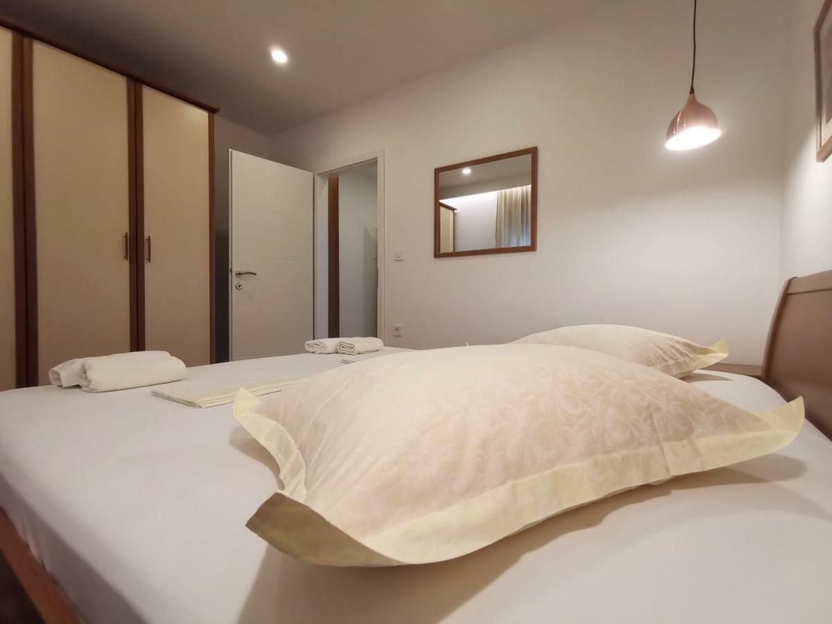 Apartma Tonkita With Jacuzzi *