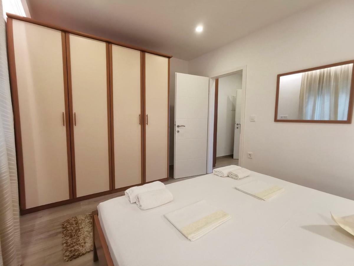 Tonkita With Jacuzzi Apartma *