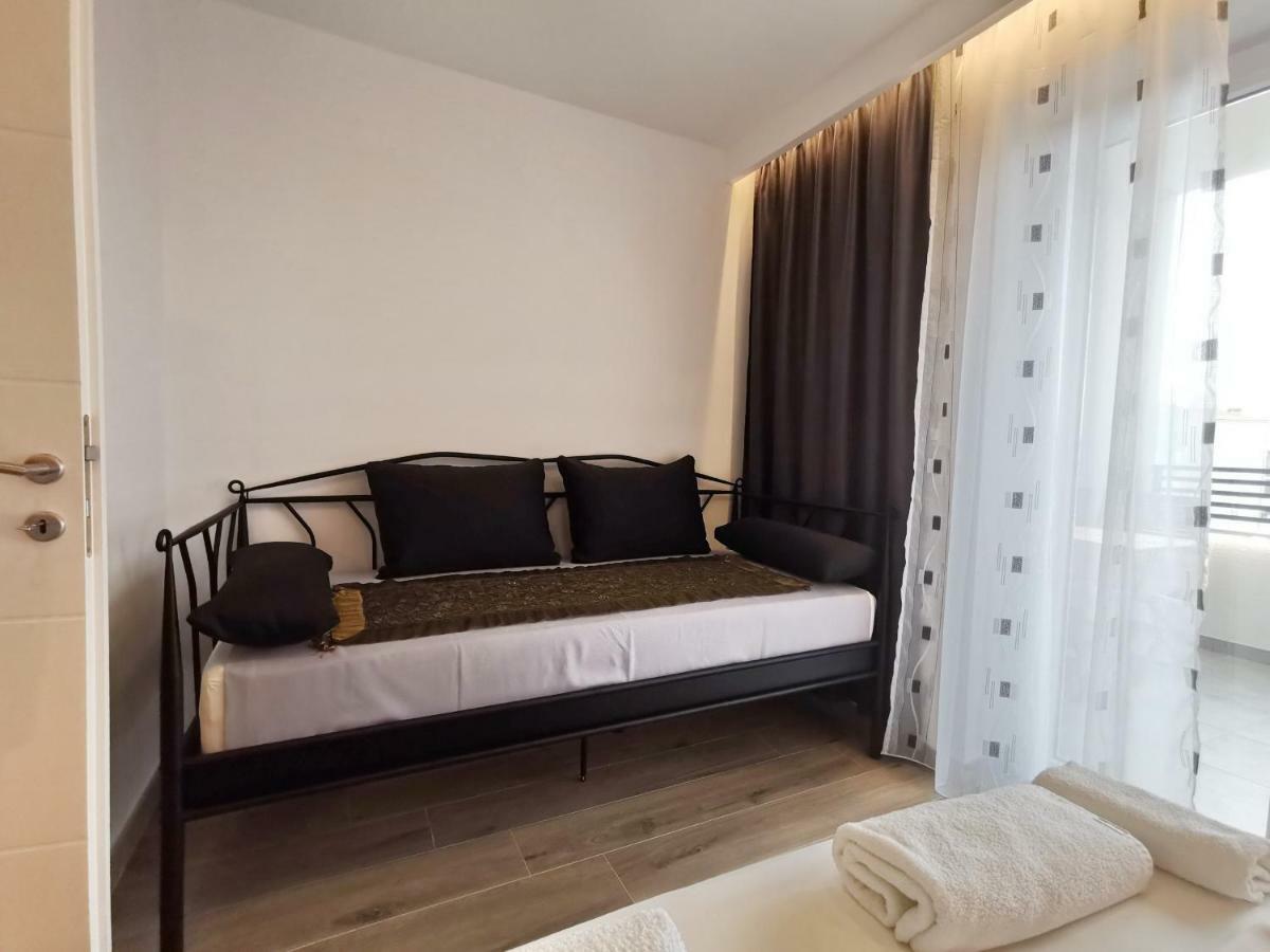 Tonkita With Jacuzzi Apartma *