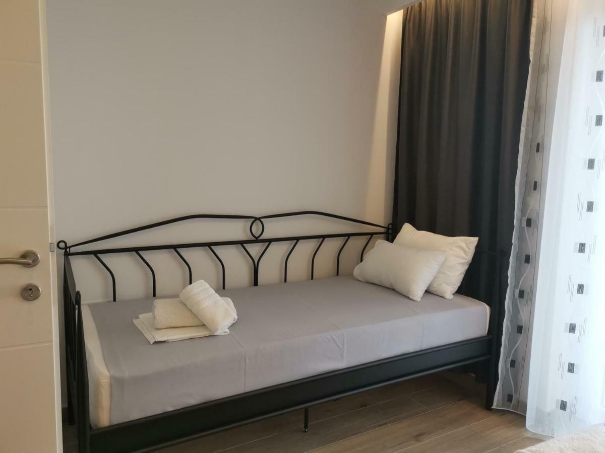 Tonkita With Jacuzzi Apartma Makarska