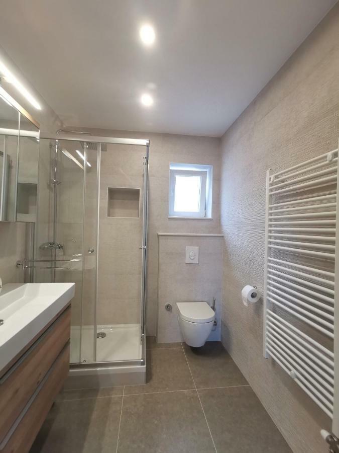 Tonkita With Jacuzzi Apartma Makarska